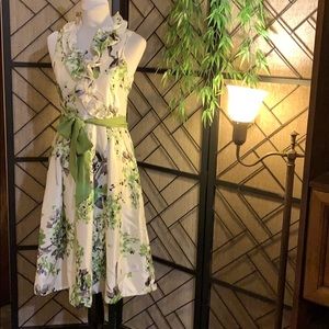 NWOT Jessica Howard Beautiful Floral Dress